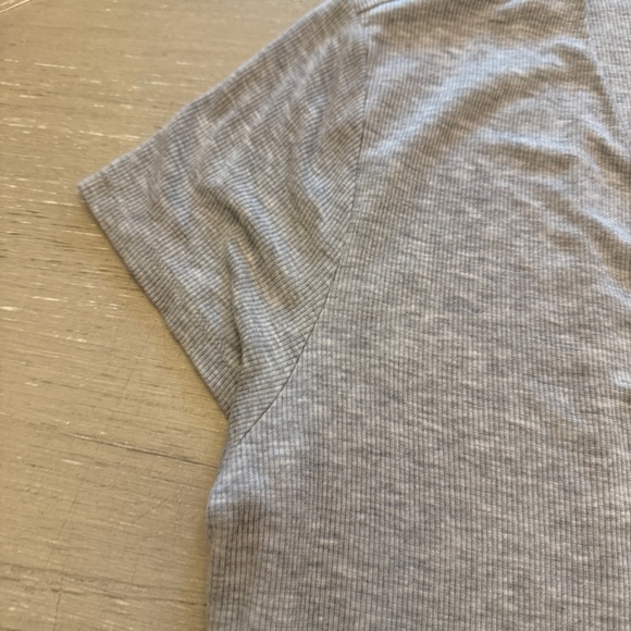 INC International Concepts LINED Gray Short Sleeve Ribbed Tee - Picture 3 of 5